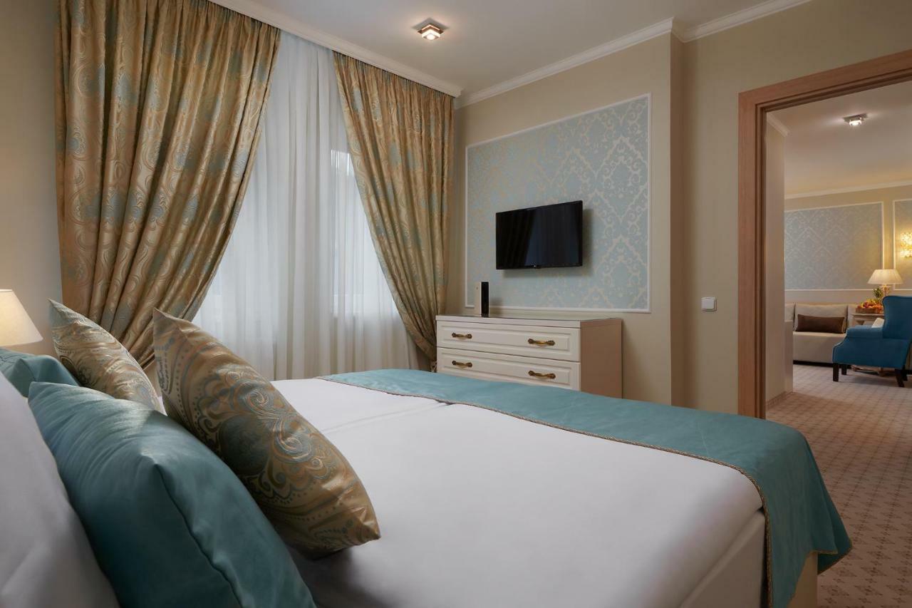 Honour And Grace Hotel Jáchymov Dış mekan fotoğraf