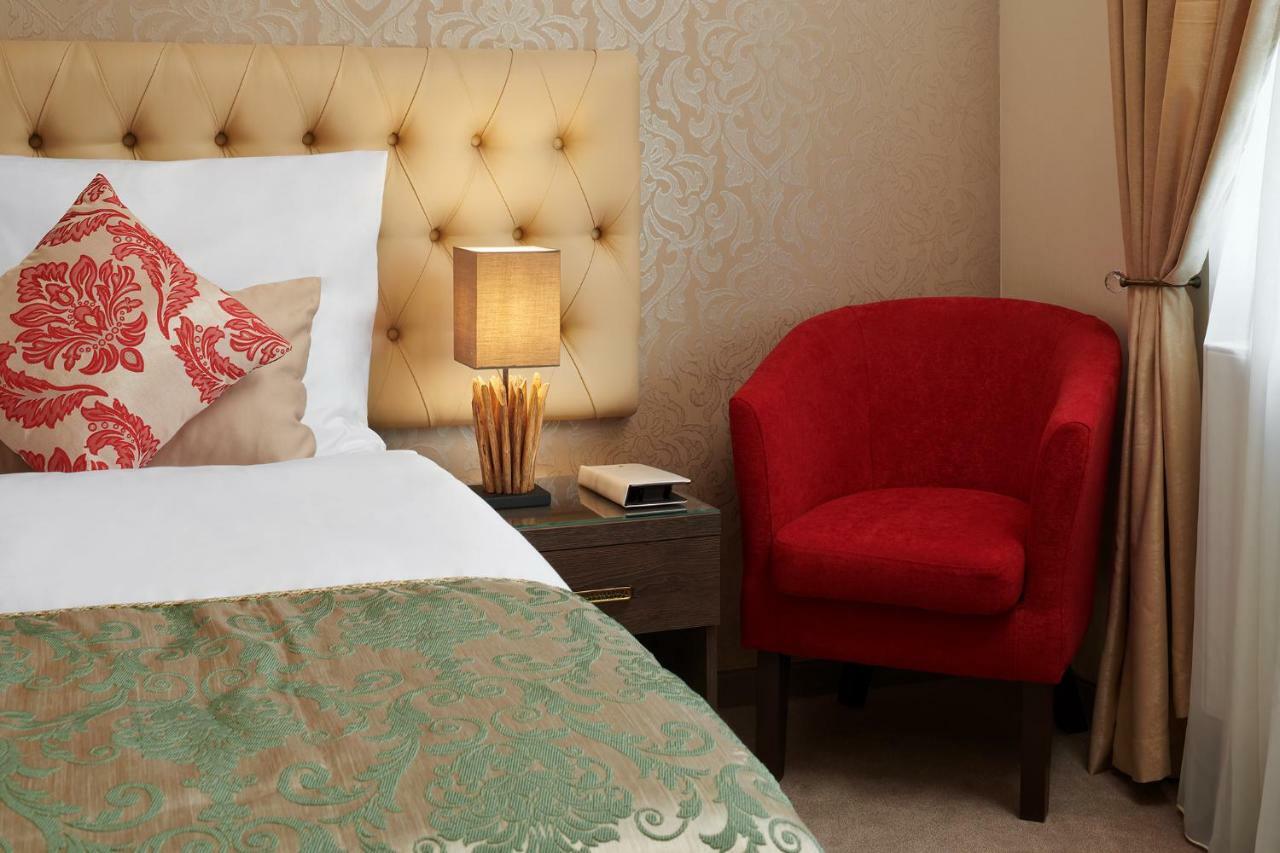 Honour And Grace Hotel Jáchymov Dış mekan fotoğraf
