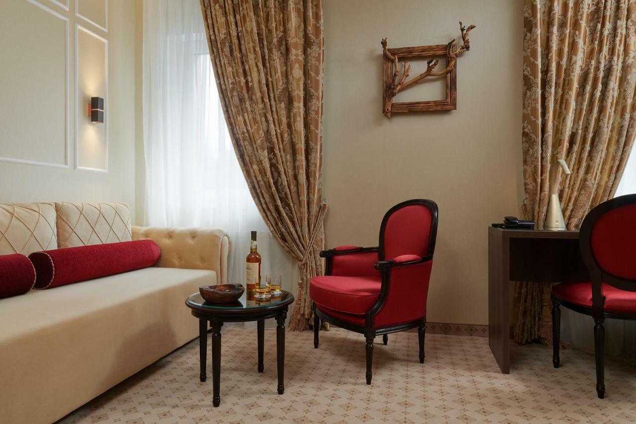 Honour And Grace Hotel Jáchymov Dış mekan fotoğraf